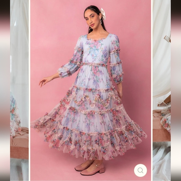 CATHERINE DRESS IN BLUE FLORAL- 1X - Picture 2 of 7